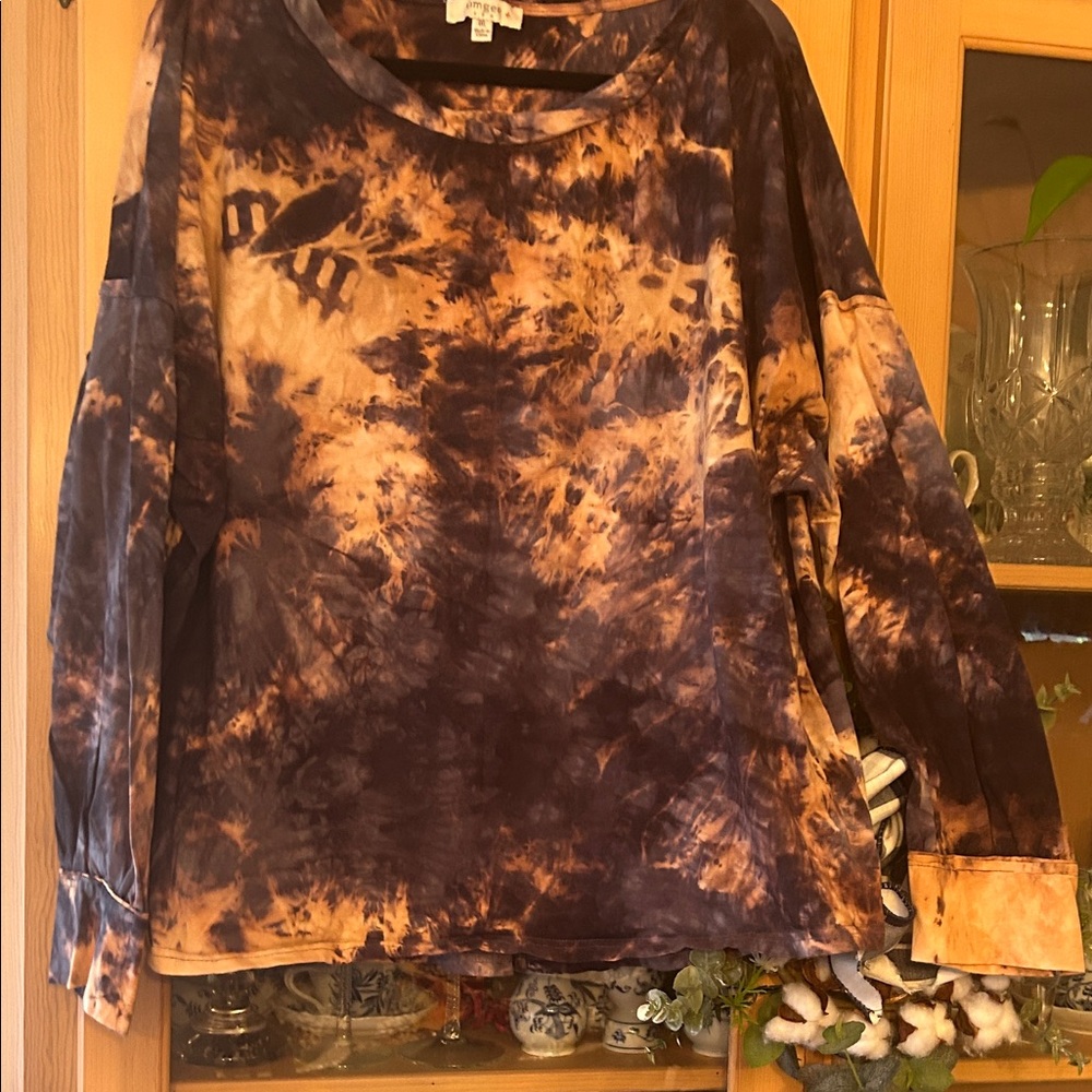 Tie-Dye Long Sleeve Pullover Top -  Black , Grey & Tan